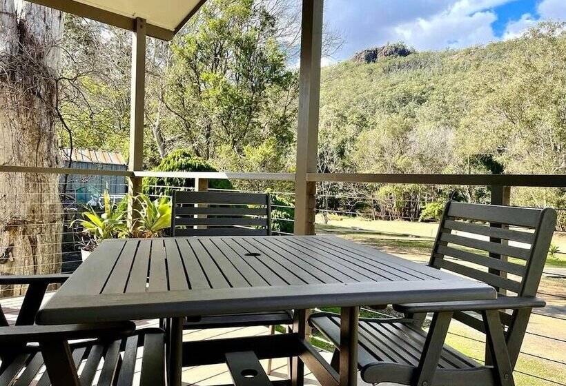 带1个卧室的豪华别墅, Esk Caravan Park & Rail Trail Motel