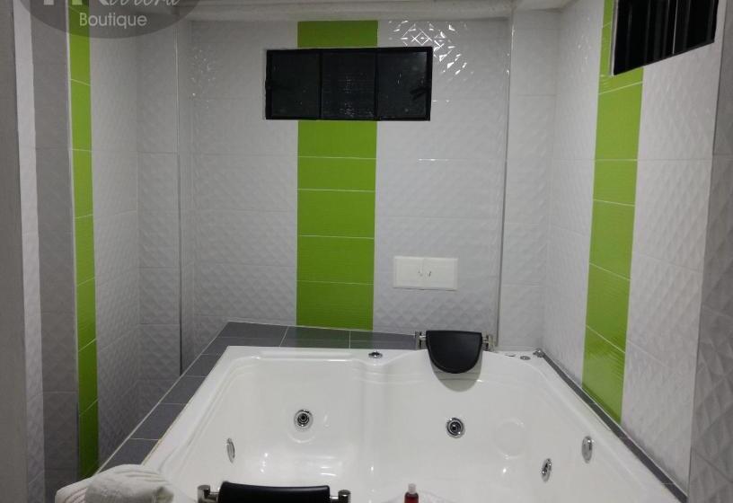 Люкс Deluxe Кровать Кинг, Boutique La Riviera