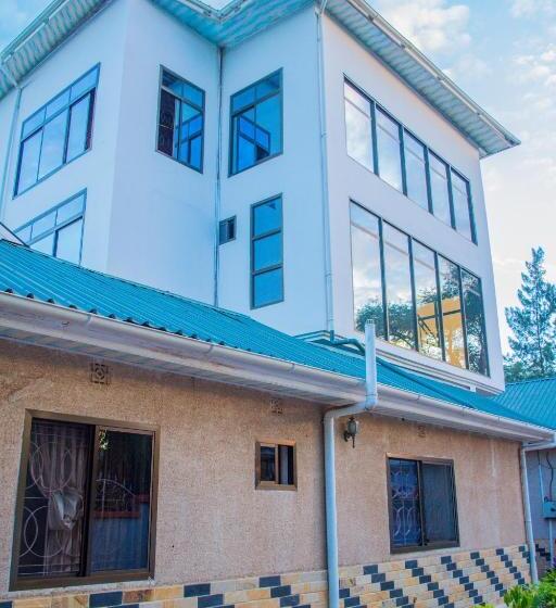 Стандартный Номер Кровать Кинг, Mzunguu Safari Lodge