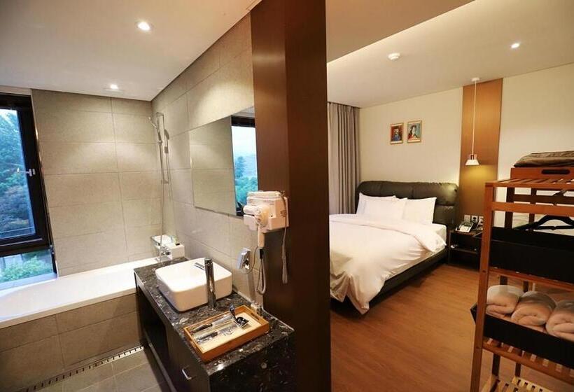 주니어 스위트, Namyangju Bukhangang Dolcecasa