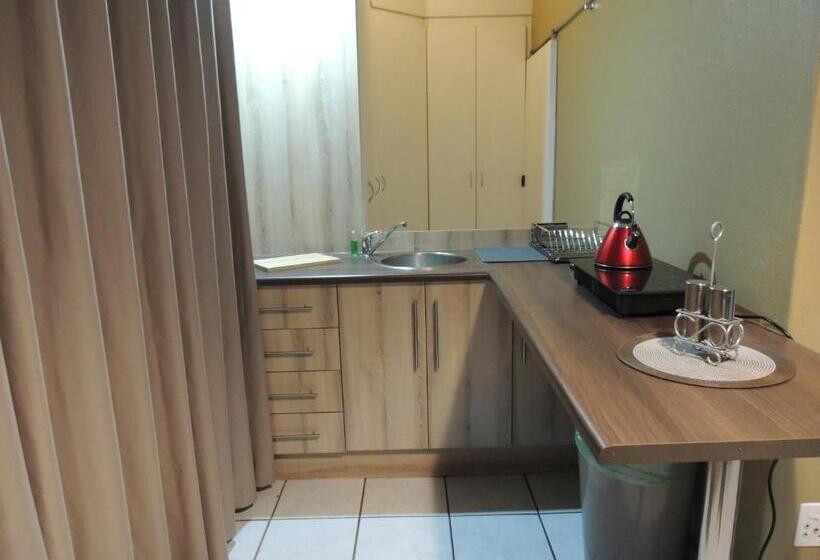 اتاق استاندارد, Hullabaloo Selfcatering Sleepover