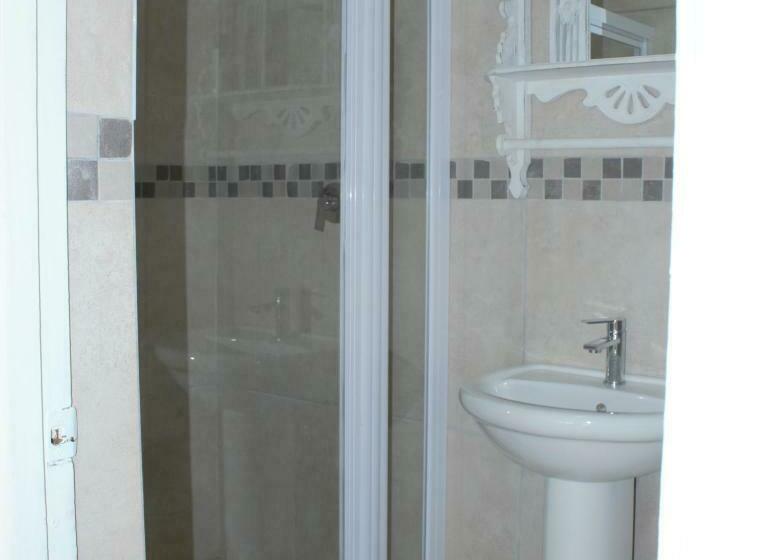 Семейный Номер, The Spotted Grunter Resort