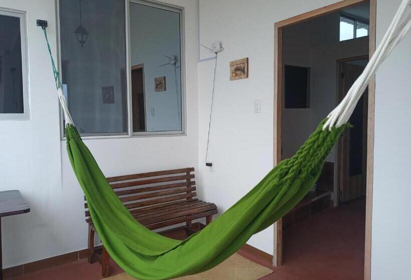 스탠다드 트리플 룸, Hospedaje Algarrobo Machalilla
