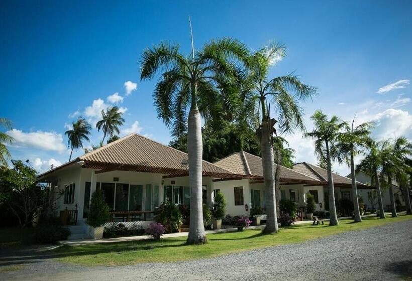 اتاق خانوادگی, Nisasiri Boutique Resort