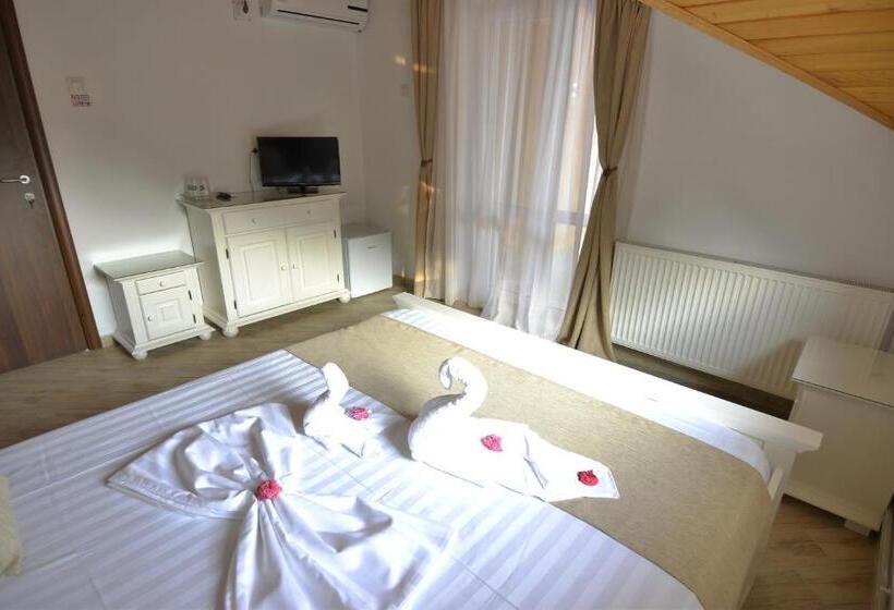 آپارتمان 1 خوابه با بالکن, Casa Marina