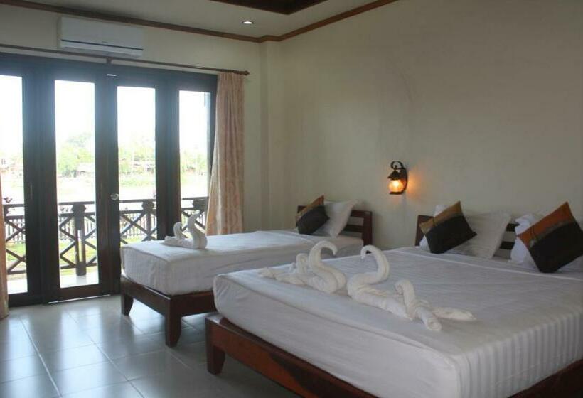 اتاق سوپریور, Sengahloune Villa