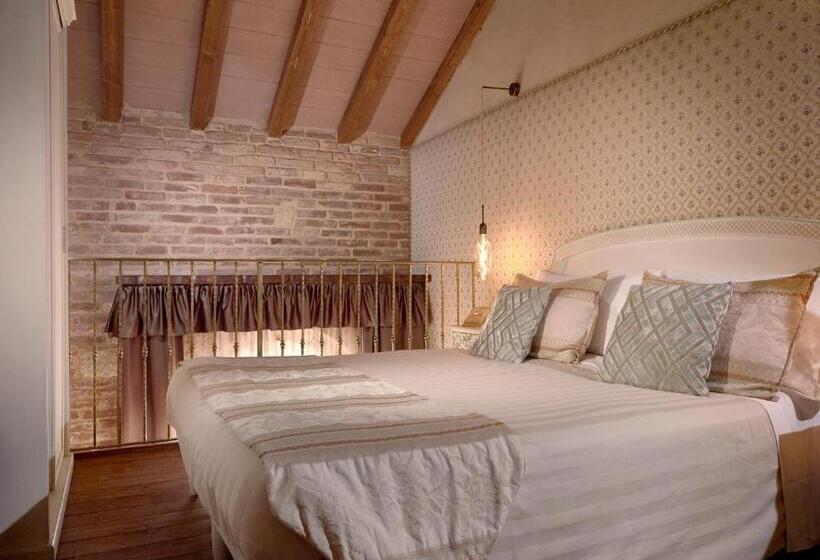 Полулюкс, Tenuta Montemagno Relais & Wines