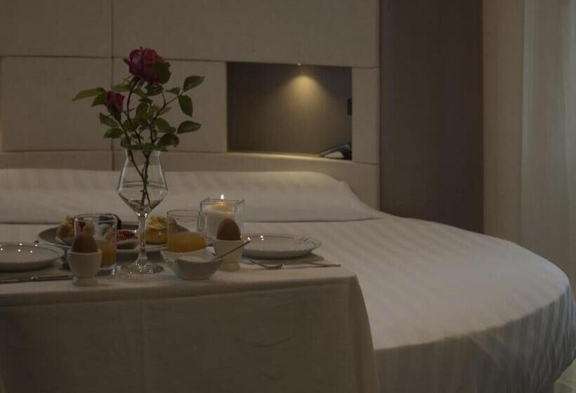 Люкс Классика, Albergo Ristorante Miramonti Toano