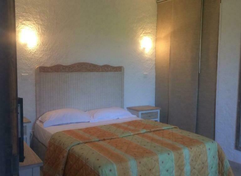Номер Стандарт, Auberge U Licettu