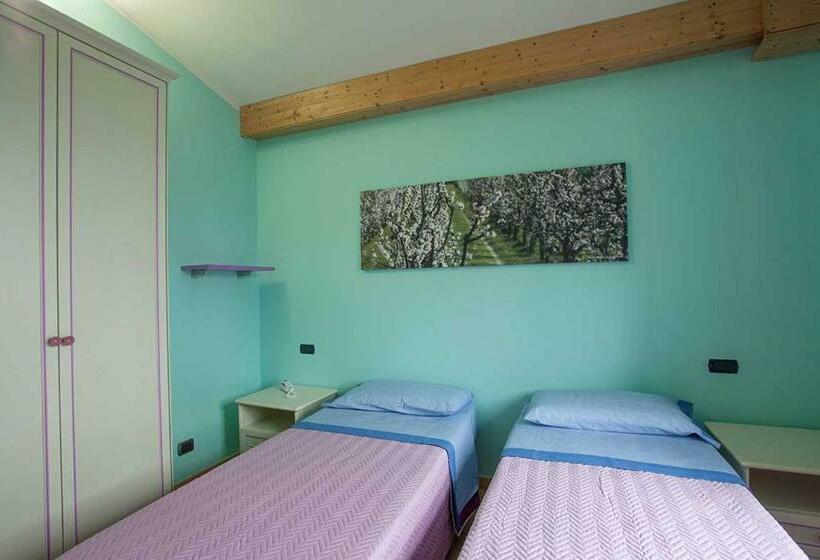 Номер Стандарт, B&b Land & Sea