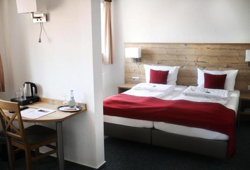 Номер Стандарт, Gasthaus Hotel Zum Kreuz