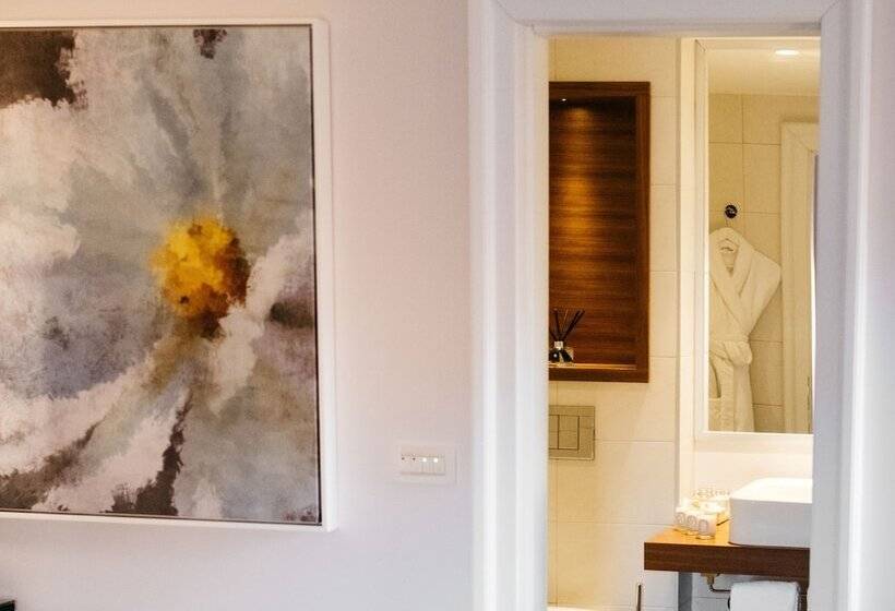 اتاق لوکس, Boutique Hotel Stari Grad