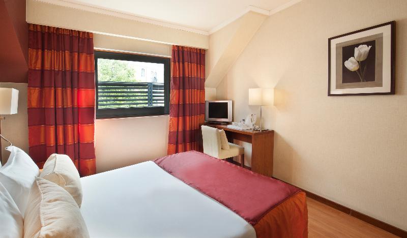 Quarto Estandar Individual, Turim Europa