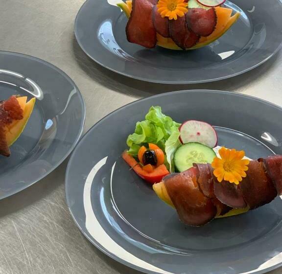 Номер Стандарт, Restaurant Emshorn