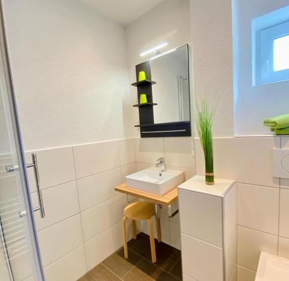 Семейный Номер, Pension / Ferienwohnungen Scheid