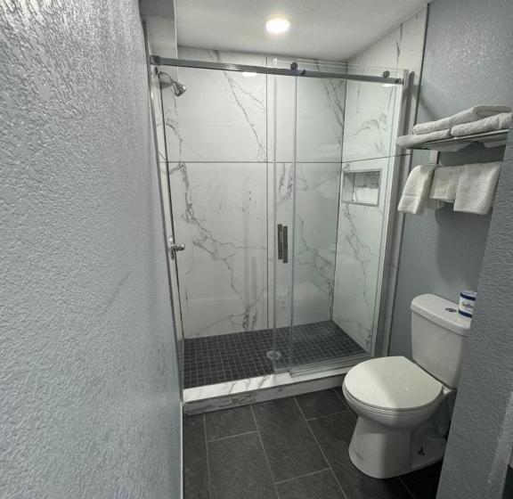 Quarto Deluxe, America's Value Inn