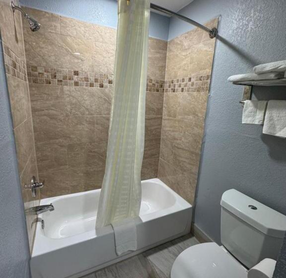 Quarto Deluxe, America's Value Inn
