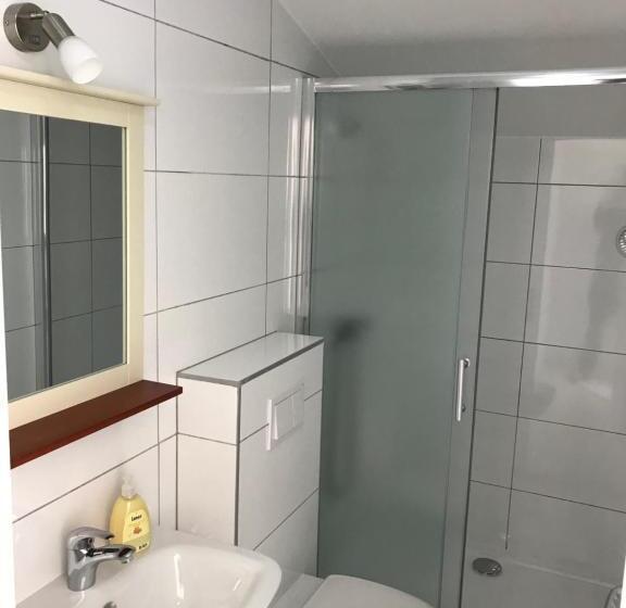 اتاق استاندارد, Rooms Kenedy