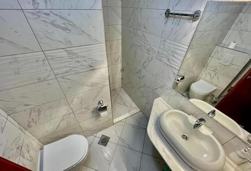 آپارتمان لوکس 2 خوابه, Villa Maki