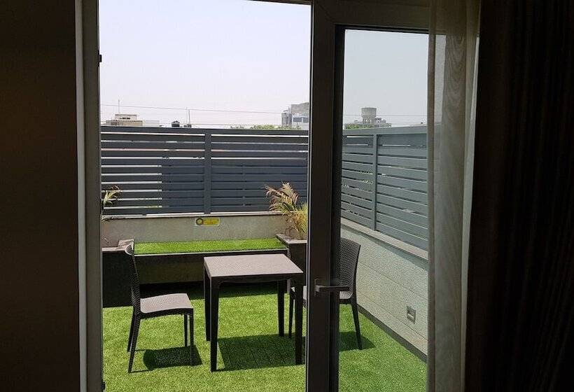 اتاق پرمیوم, Kenview