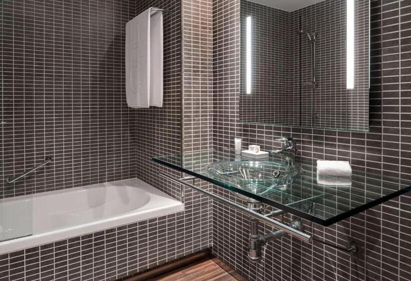 Номер Стандарт Плюс, Ac Hotel San Sebastián De Los Reyes By Marriott