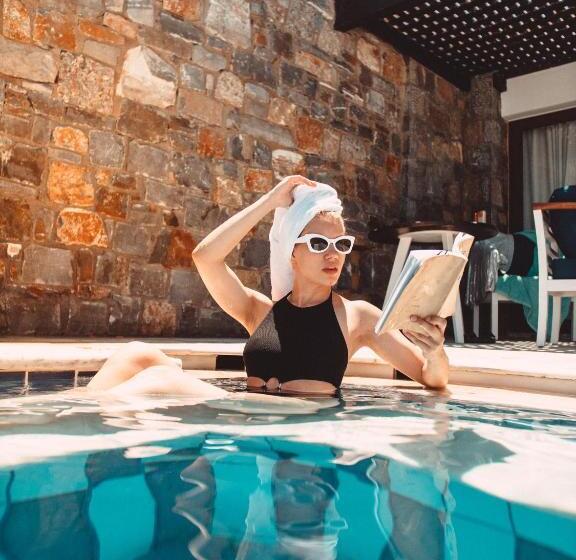 ویلای یک اتاق خوابه با استخر شنا, Minos Imperial Luxury Beach Resort & Spa Milatos