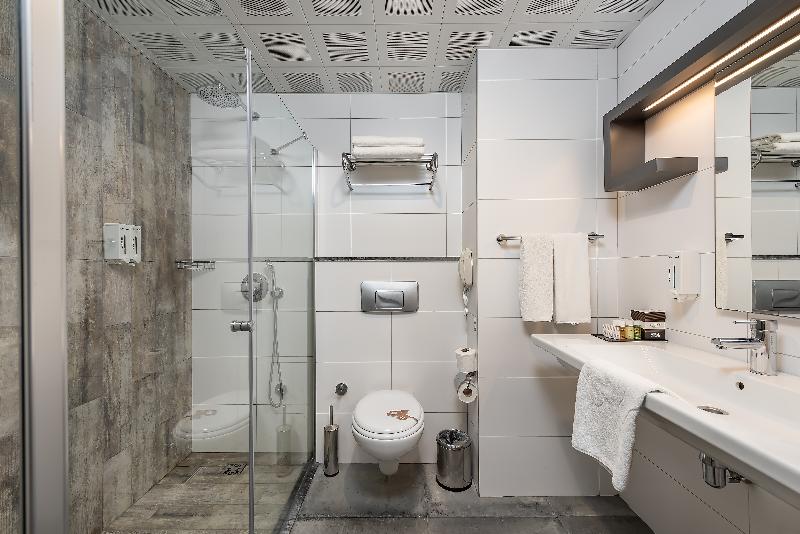 اتاق اساندارد با چشم‌انداز جانبی به دریا, White City Beach Adult Only