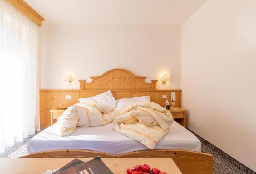 스탠다드 룸, Albergo Canazei
