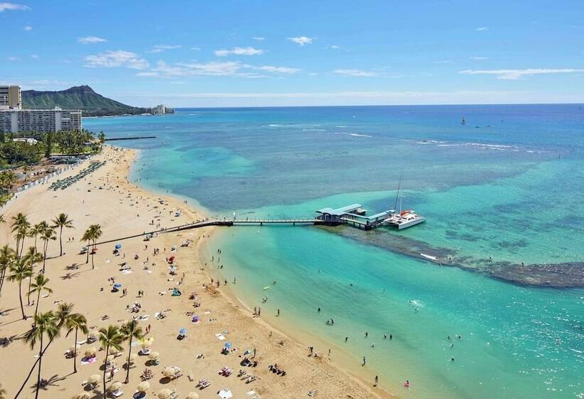 سوییت جونیور با چشم‌انداز دریا, Hilton Hawaiian Village Waikiki Beach Resort