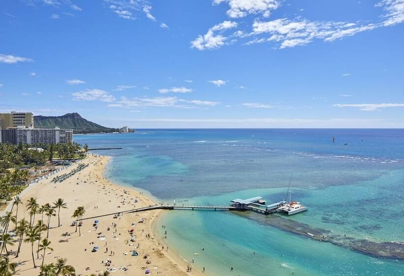 سوییت جونیور با چشم‌انداز دریا, Hilton Hawaiian Village Waikiki Beach Resort