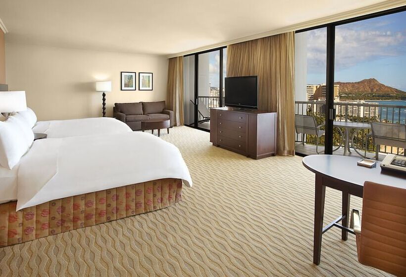 سوییت جونیور با چشم‌انداز دریا, Hilton Hawaiian Village Waikiki Beach Resort