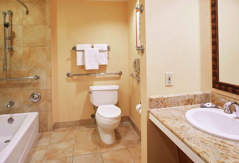 سوییت جونیور, Hilton Hawaiian Village Waikiki Beach Resort