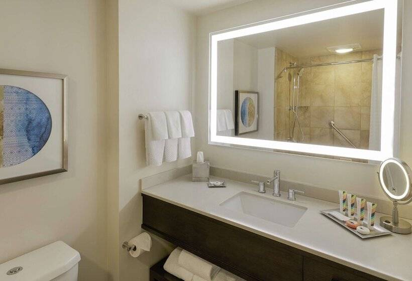 اتاق خانوادگی, Hilton Hawaiian Village Waikiki Beach Resort