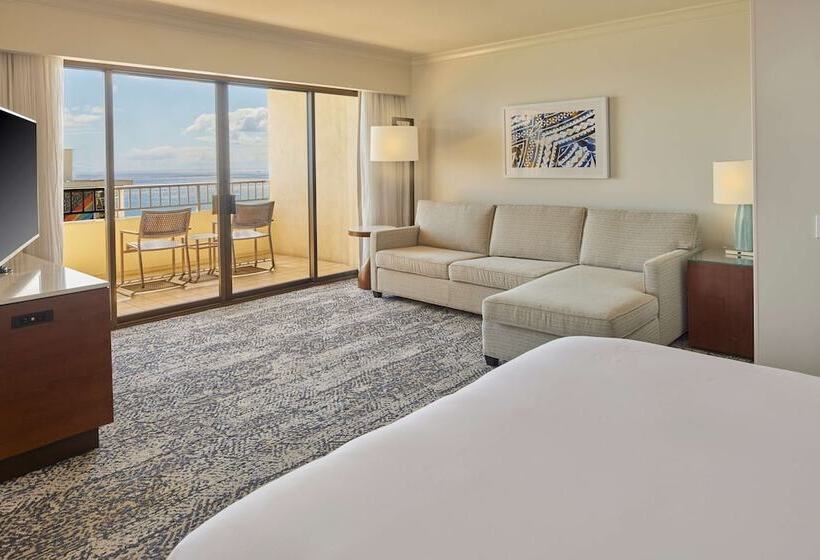 سوئیت جونیور برای معلولان, Hilton Hawaiian Village Waikiki Beach Resort