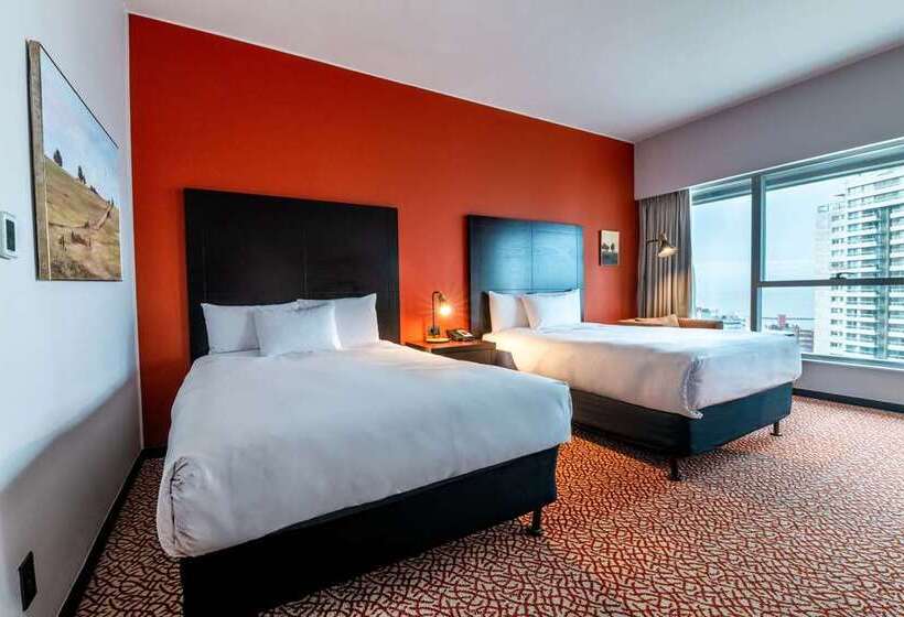 اتاق استاندارد با چشم‌انداز دریا, Hilton Hawaiian Village Waikiki Beach Resort