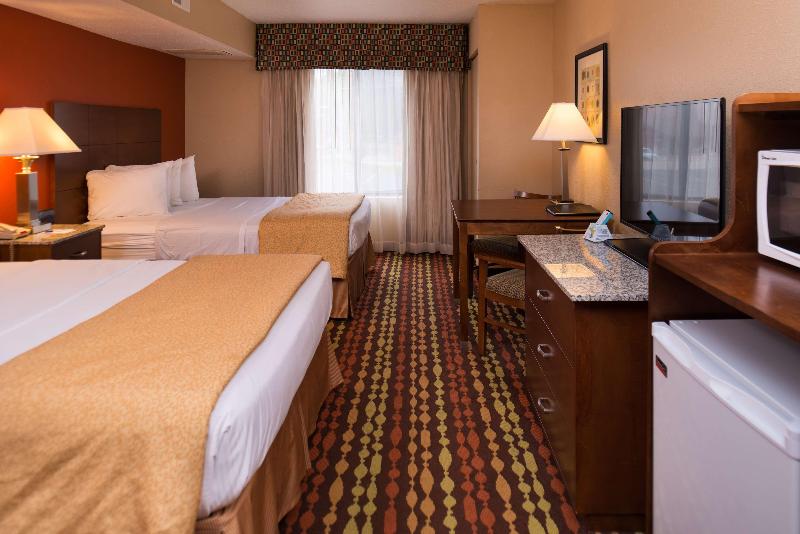 اتاق کلاب, The Biltmore Los Angeles