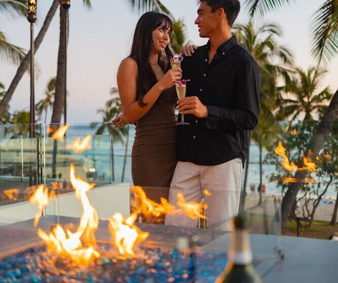 اتاق استاندارد با 2 تخت دوبل, Waikiki Beach Marriott Resort & Spa