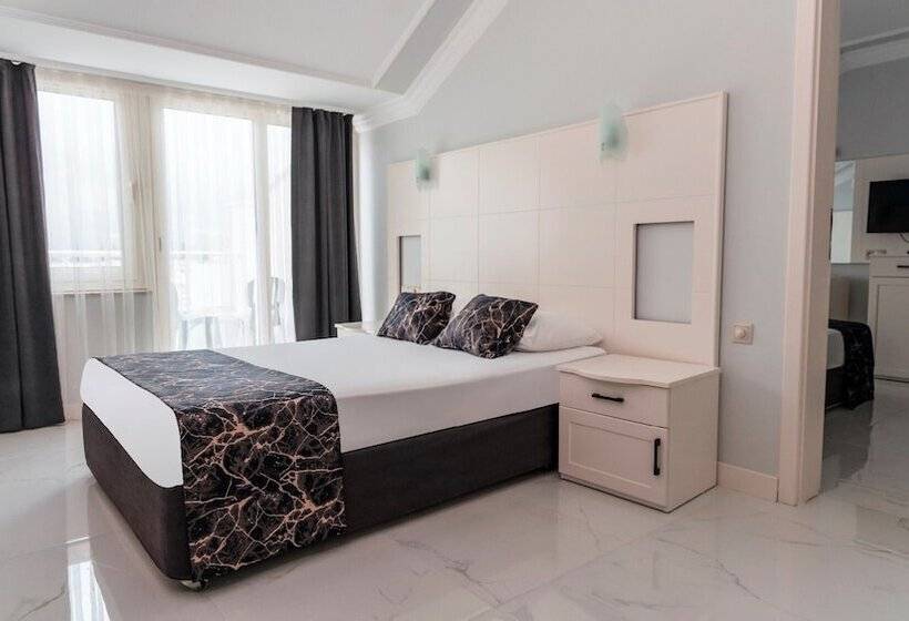 Quarto Familiar, Rox Resort