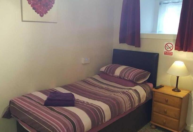 Номер Стандарт Индивидуальный Совместная Ванная, Station View Guest House