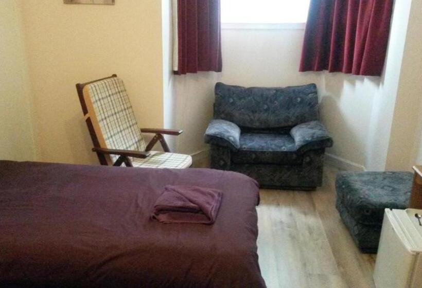 Номер Стандарт Совместная Ванная, Station View Guest House