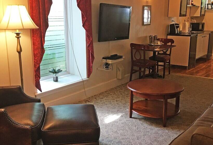 سوییت, Morris House