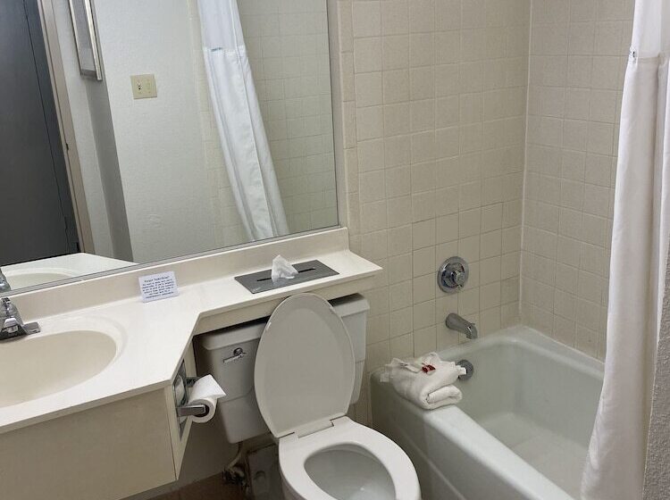 Номер Стандарт Двуспальная Кровать, Ramada By Wyndham Albuquerque Midtown