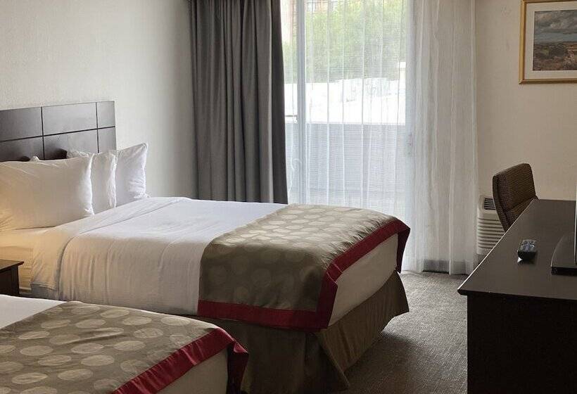 Номер Superior Вид на Горы, Ramada By Wyndham Albuquerque Midtown