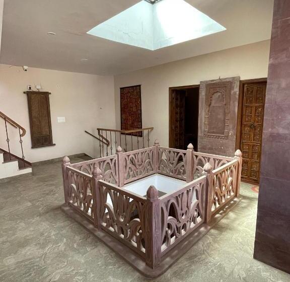 디럭스 전망 룸, Corsican Haveli