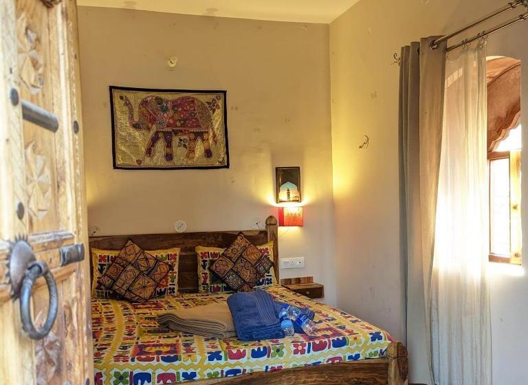스탠다드 발코니 룸, Corsican Haveli