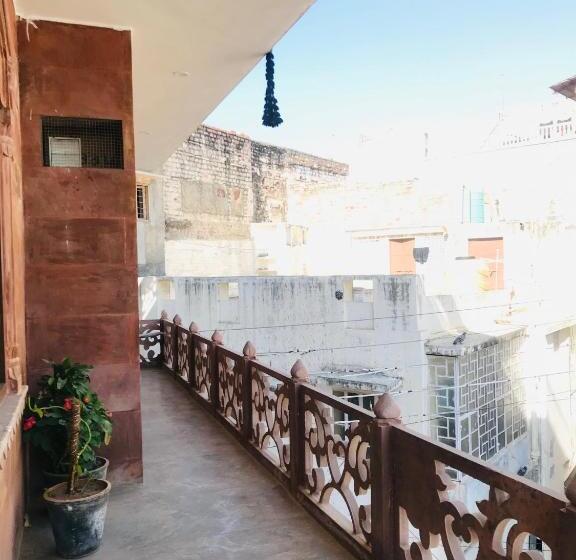 스탠다드 룸 산 전망, Corsican Haveli