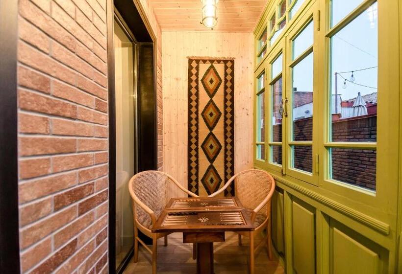 استودیوی استاندارد با چشم‌انداز شهر, Boutique Apart Upe