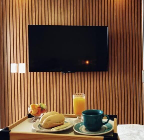 آپارتمان 1 خوابه با چشم‌انداز استخر, Laguna Beach Flat