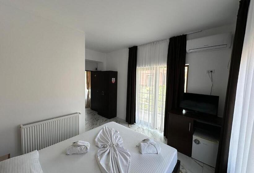 اتاق استاندارد با بالکن, Casa Roma