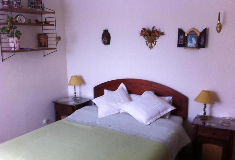 اتاق استاندارد با سرویس بهداشتی مشترک, Hostal Don Mariano